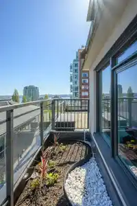 504 131 E 3RD STREET - thumbnail 16