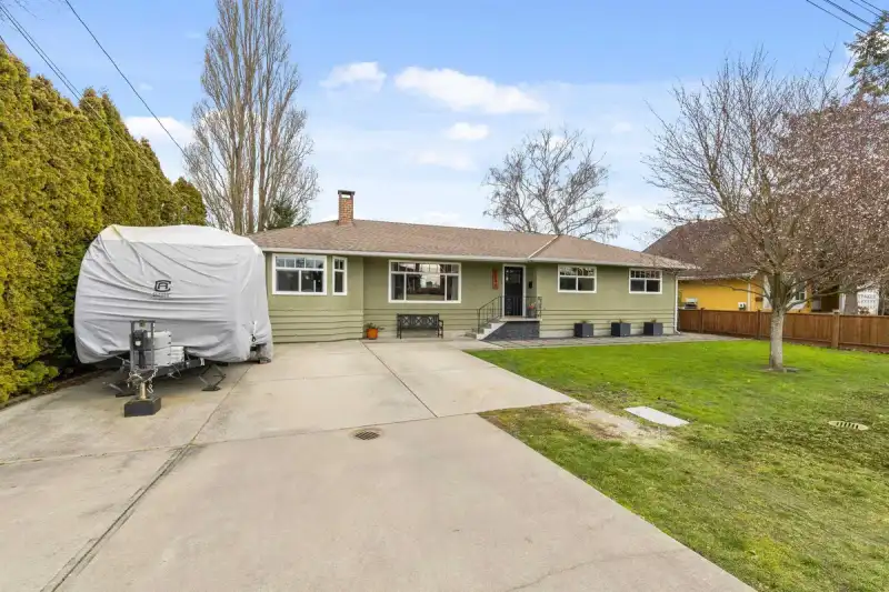 5845 CRESCENT DRIVE - photo 3 of 40
