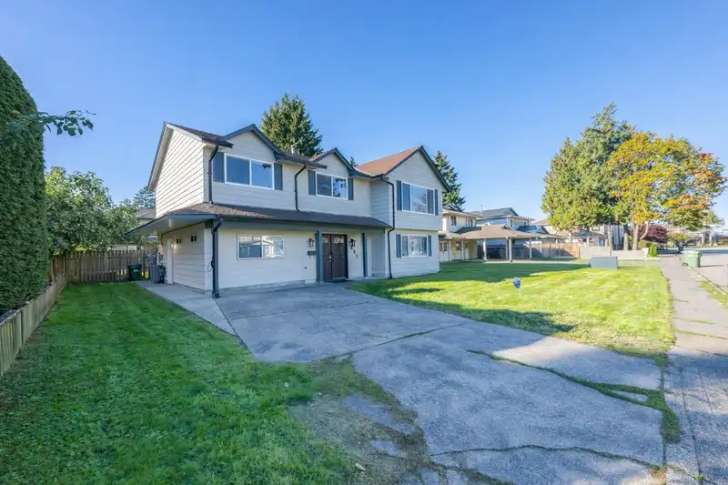7691 FROBISHER DRIVE - photo 2 of 34