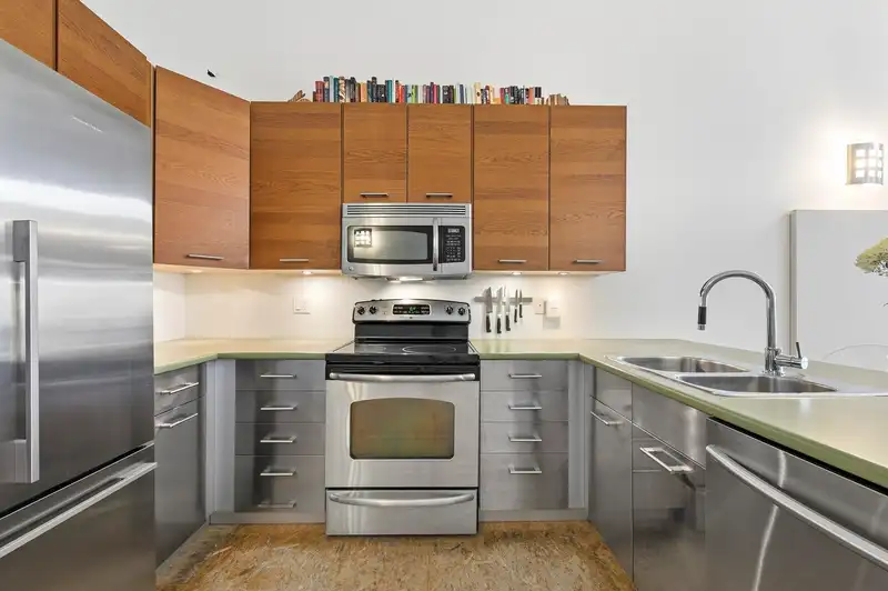 C6 238 E 10TH AVENUE - photo 3 of 36