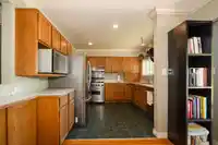 893 FRIAR CRESCENT - thumbnail 12