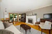 893 FRIAR CRESCENT - thumbnail 6