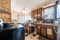 2566 VENABLES STREET - thumbnail 5