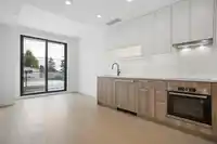 202 8398 OAK STREET - thumbnail 4