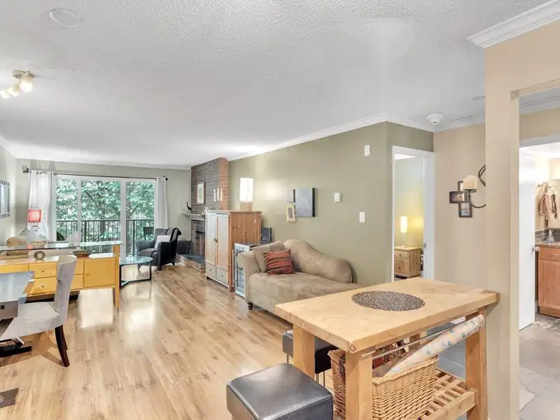 303 1234 PENDRELL STREET - photo 4 of 21
