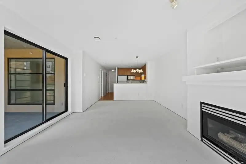 306 124 W 3RD STREET - photo 3 of 38