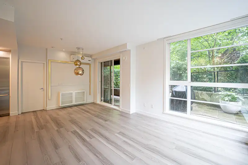 105 733 W 3RD STREET - photo 3 of 30