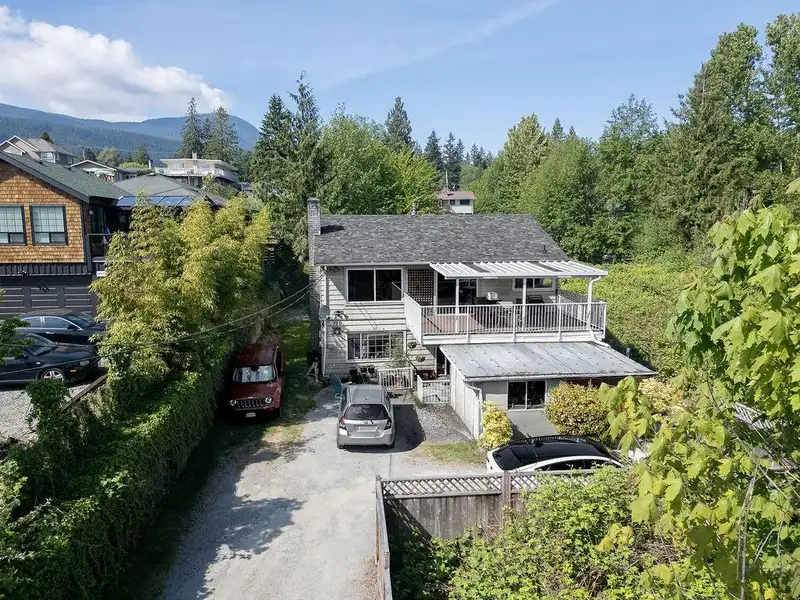 710 GIBSONS WAY - photo 1 of 28