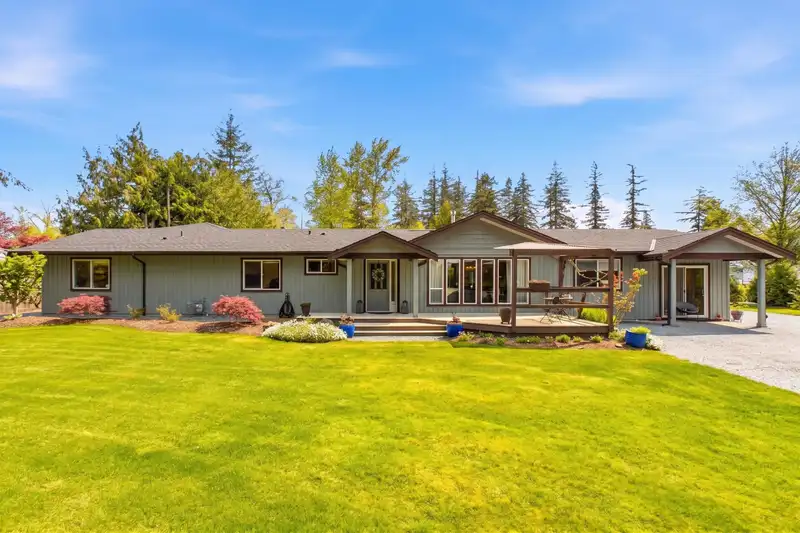 23541 24 AVENUE - photo 1 of 25