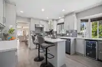 8351 MILLER CRESCENT - thumbnail 12