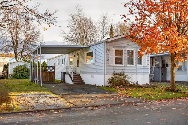 171 145 KING EDWARD STREET - photo 1 of 35