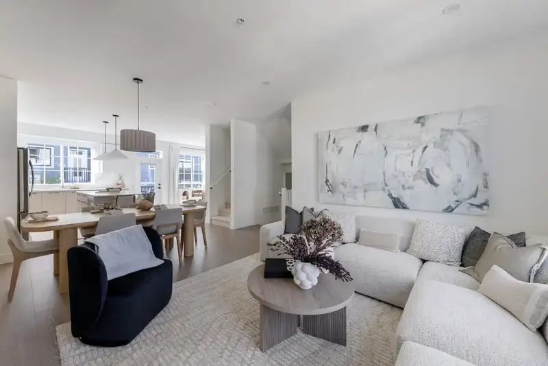41 20650 78 AVENUE - photo 3 of 16