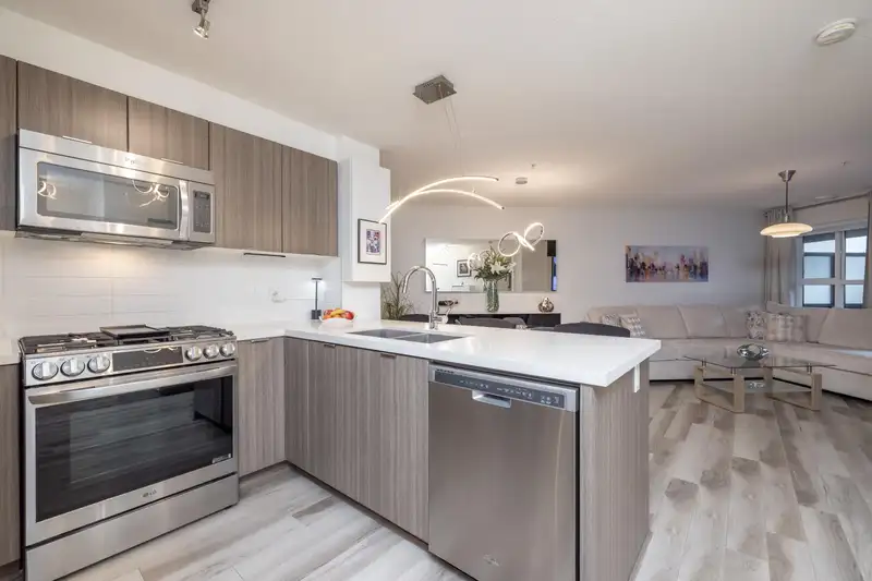 314 3323 151 STREET - photo 1 of 33