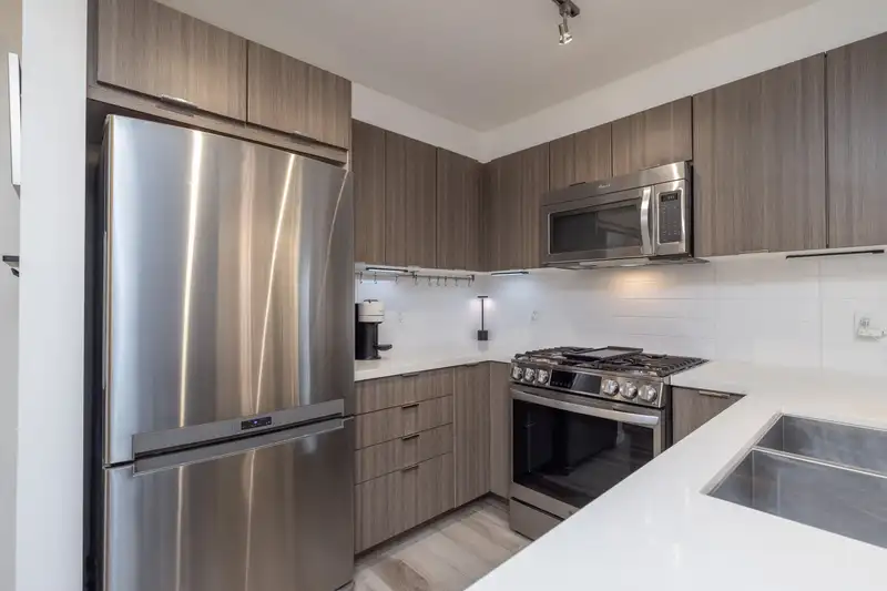 314 3323 151 STREET - photo 3 of 33