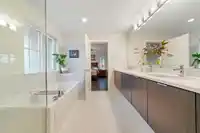17 5510 ADMIRAL WAY - thumbnail 15