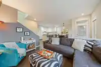 17 5510 ADMIRAL WAY - thumbnail 3