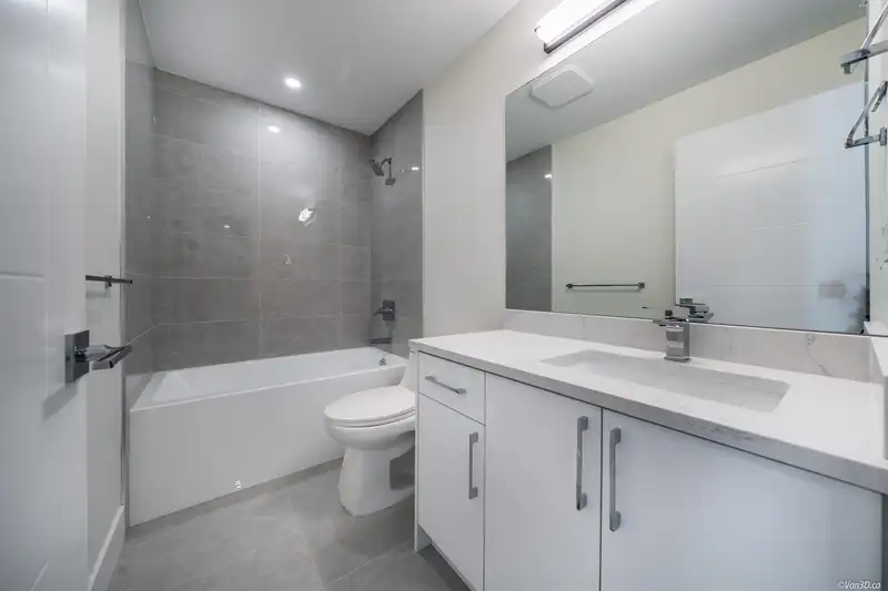 5 20559 86 AVENUE - photo 4 of 40
