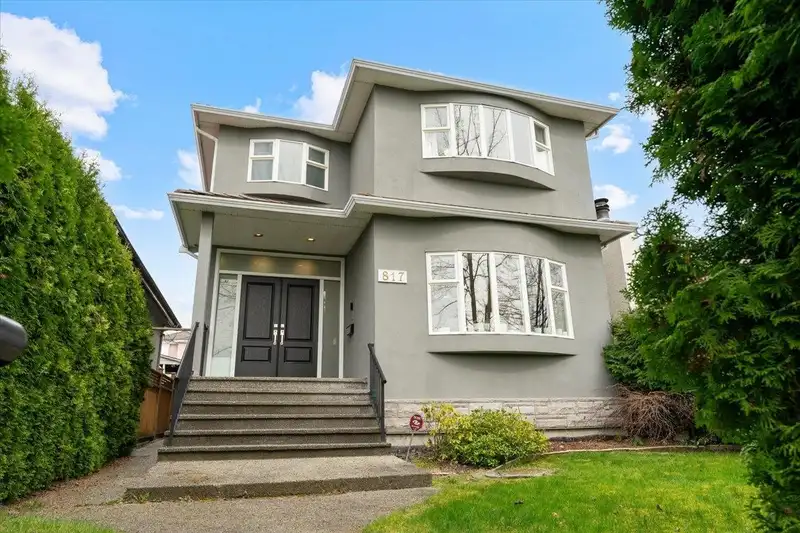 817 W 60TH AVENUE - photo 1 of 40