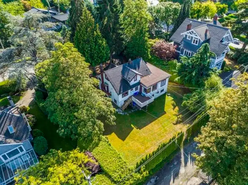 1775 CEDAR CRESCENT - photo 1 of 22