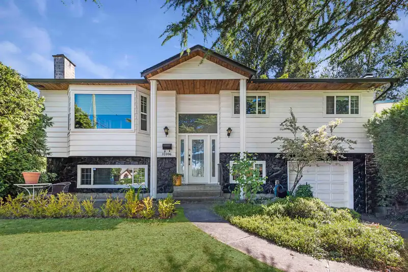 10996 82 AVENUE - photo 1 of 21