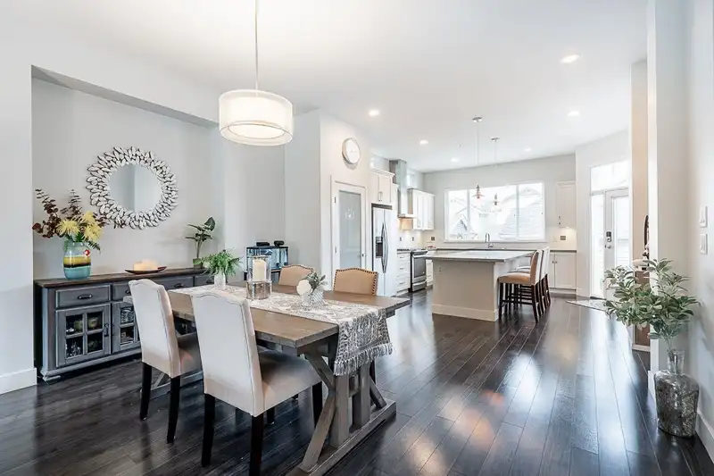 10489 ROBERTSON STREET - photo 1 of 37