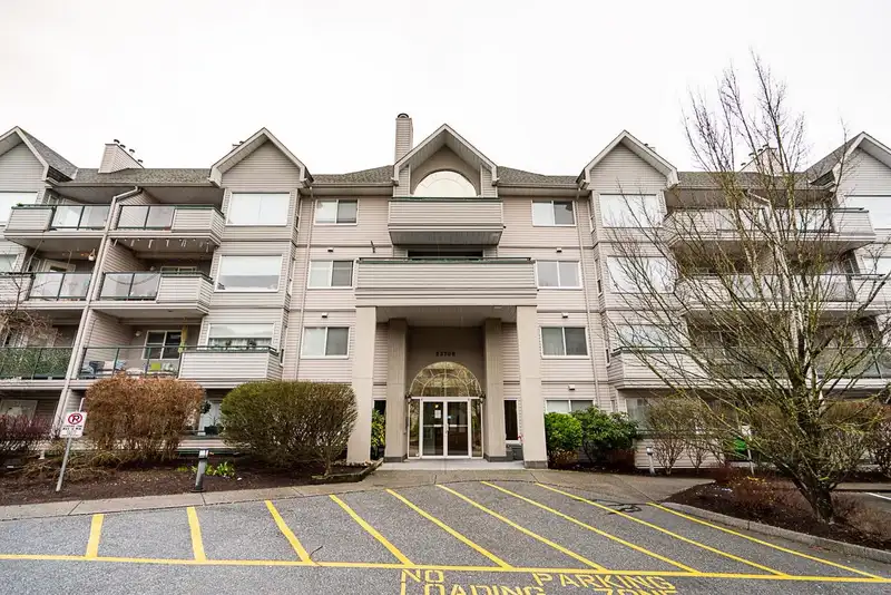 111 33708 KING ROAD - photo 1 of 32