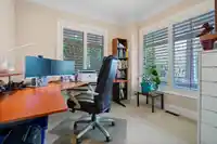 938 KINGS AVENUE - thumbnail 24