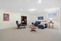 938 KINGS AVENUE - thumbnail 25