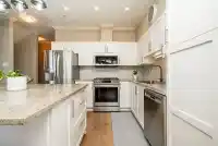 27- 20326 68 AVENUE - thumbnail 3