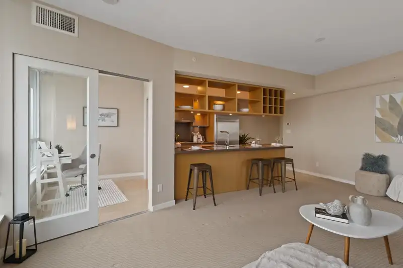 3104 833 SEYMOUR STREET - photo 2 of 28