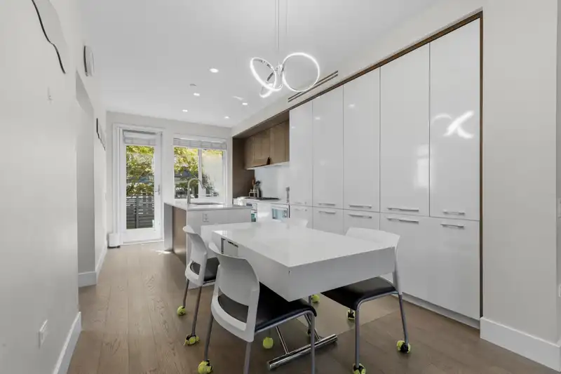 276 W 62ND AVENUE - photo 4 of 22
