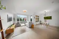110 707 E 3RD STREET - thumbnail 4