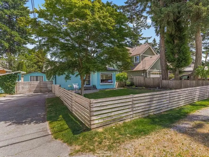 1348 ENDERBY AVENUE - photo 1 of 39