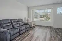 43 11282 COTTONWOOD DRIVE - thumbnail 2