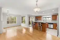 204 15357 17A AVENUE - thumbnail 3