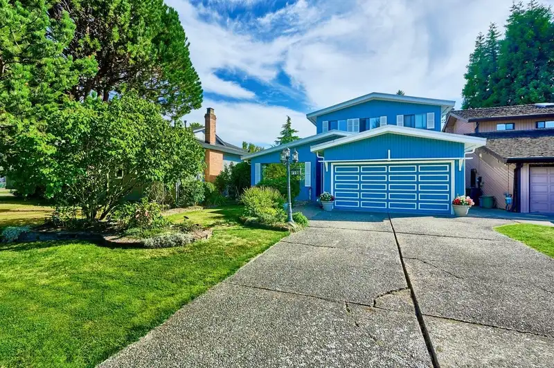 4228 CRAIGFLOWER DRIVE - photo 1 of 28