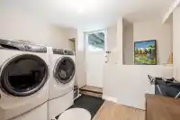 457 E 11TH STREET - thumbnail 32