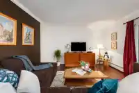 204 725 COMMERCIAL DRIVE - thumbnail 4
