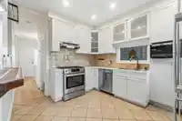 621 E 23RD AVENUE - thumbnail 8