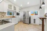 621 E 23RD AVENUE - thumbnail 9