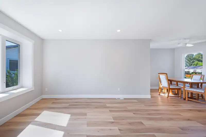 11850 GREENHAVEN COURT - photo 3 of 35