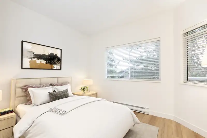 212 21975 49 AVENUE - photo 4 of 40