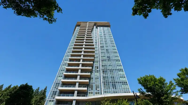 1805 3093 WINDSOR GATE - photo 1 of 21