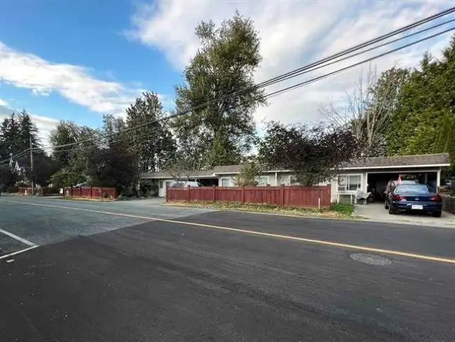 2294 MCKENZIE ROAD - photo 4 of 21
