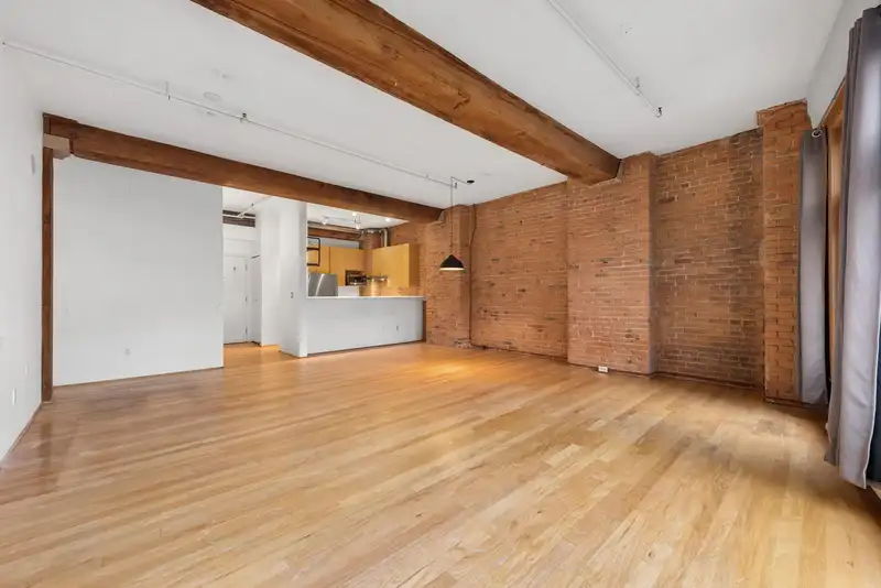 406 518 BEATTY STREET - photo 2 of 29