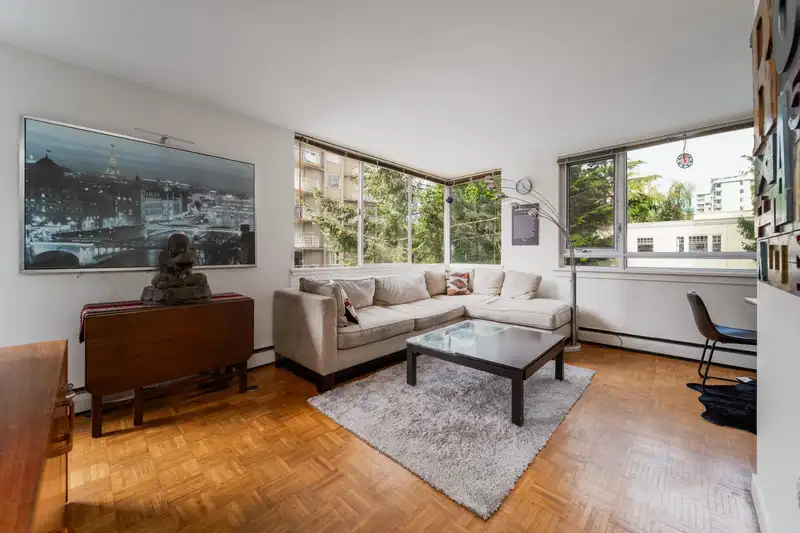 203 1850 COMOX STREET - photo 4 of 33