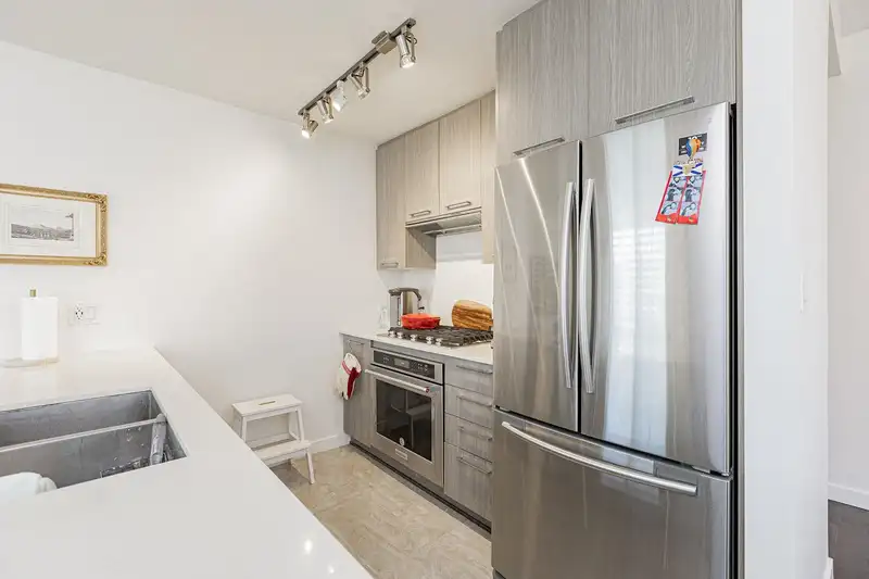 10 7708 ALDERBRIDGE WAY - photo 2 of 34