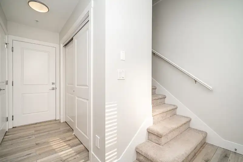 8 22128 48A AVENUE - photo 4 of 38