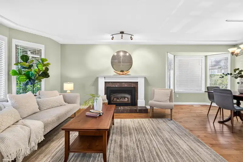 12074 S BOUNDARY DRIVE - photo 3 of 40
