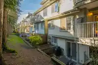 74 8892 208 STREET - thumbnail 30